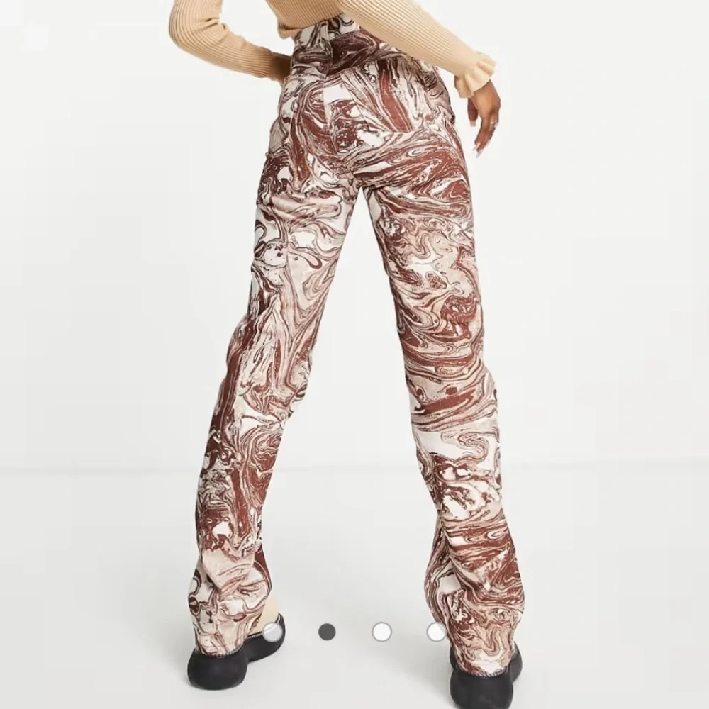 NWT Topshop Straight Kort Jeans in brown marble - Picture 2 of 8